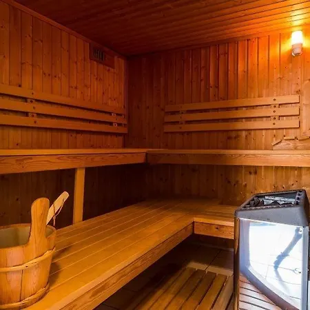 Hof Zeesenblick 04 Апартаменты *