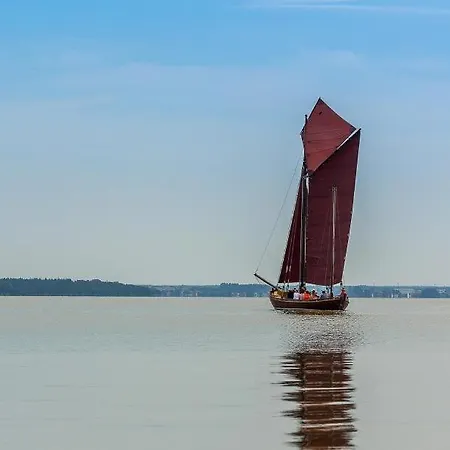 Hof Zeesenblick 04 Апартаменты *